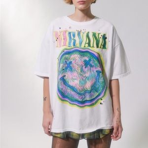 UO Nirvana Tee L/XL